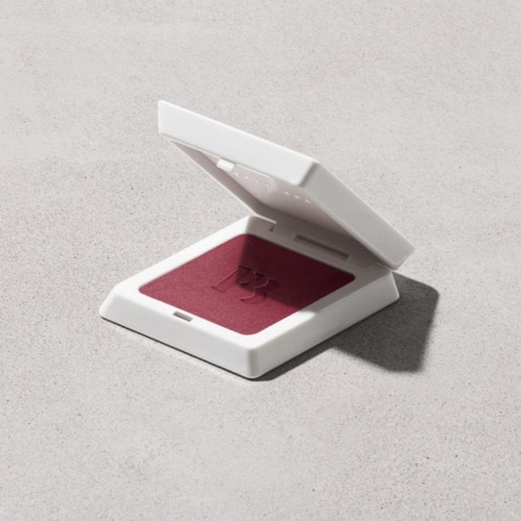 FENTY BEAUTY Fenty Cheeks Suede Powder Blush in Summertime Wine - Picture 1 of 6